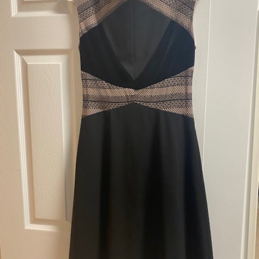 Ivanka Trump Size 2 Black Dress